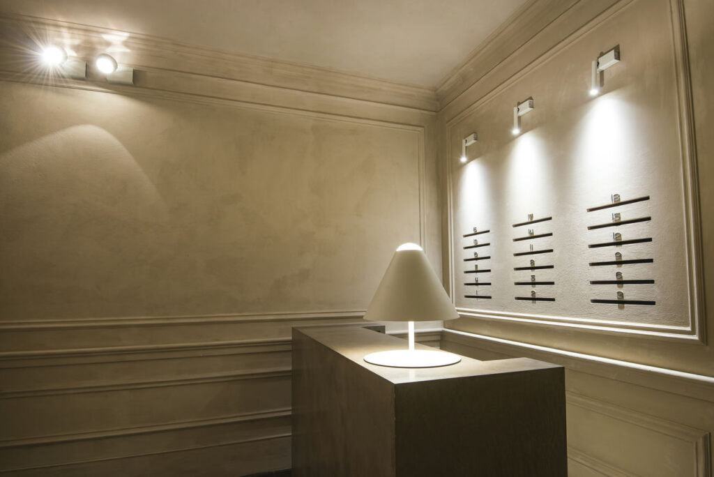 illuminazione entrata condominio