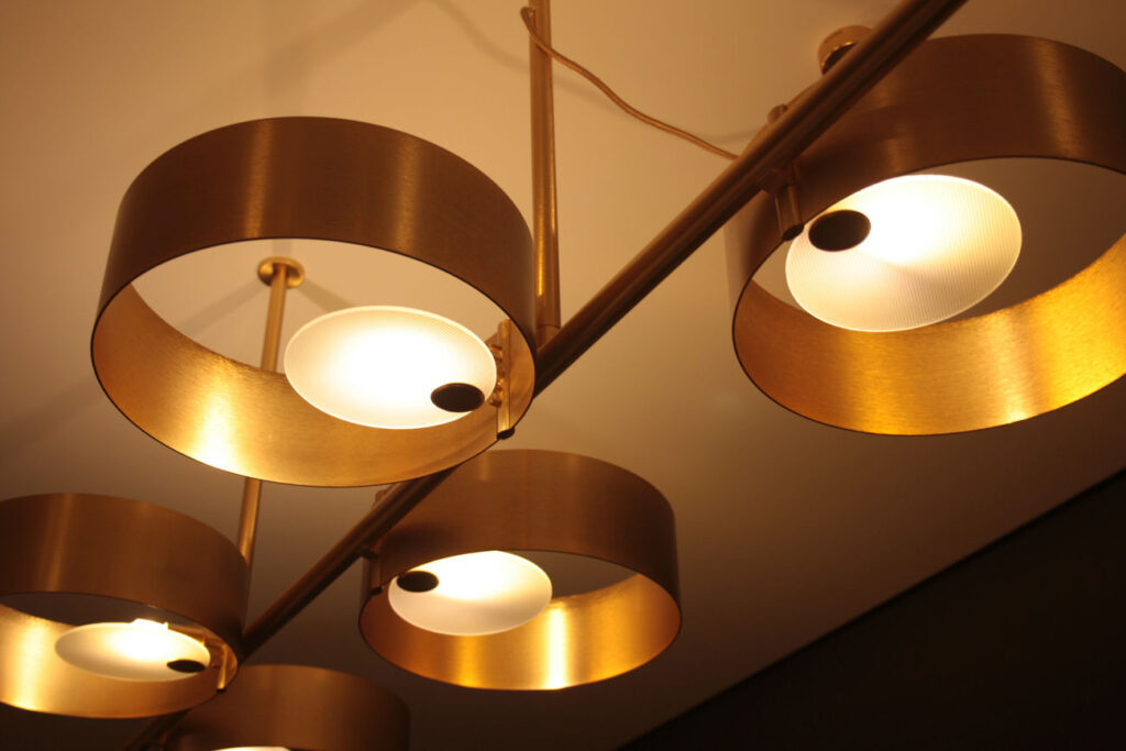 dettaglio lampadario design